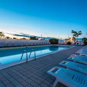 hotel-nuovo-belvedere.riccione-hotels.org/